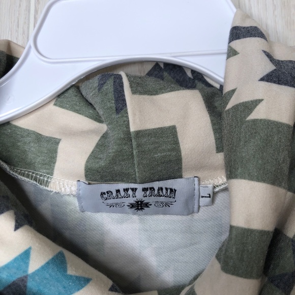 Crazy Train Crowl Neck Pullover Hoodie with Tribal Aztec Print Olive Green Large - Picture 3 of 5